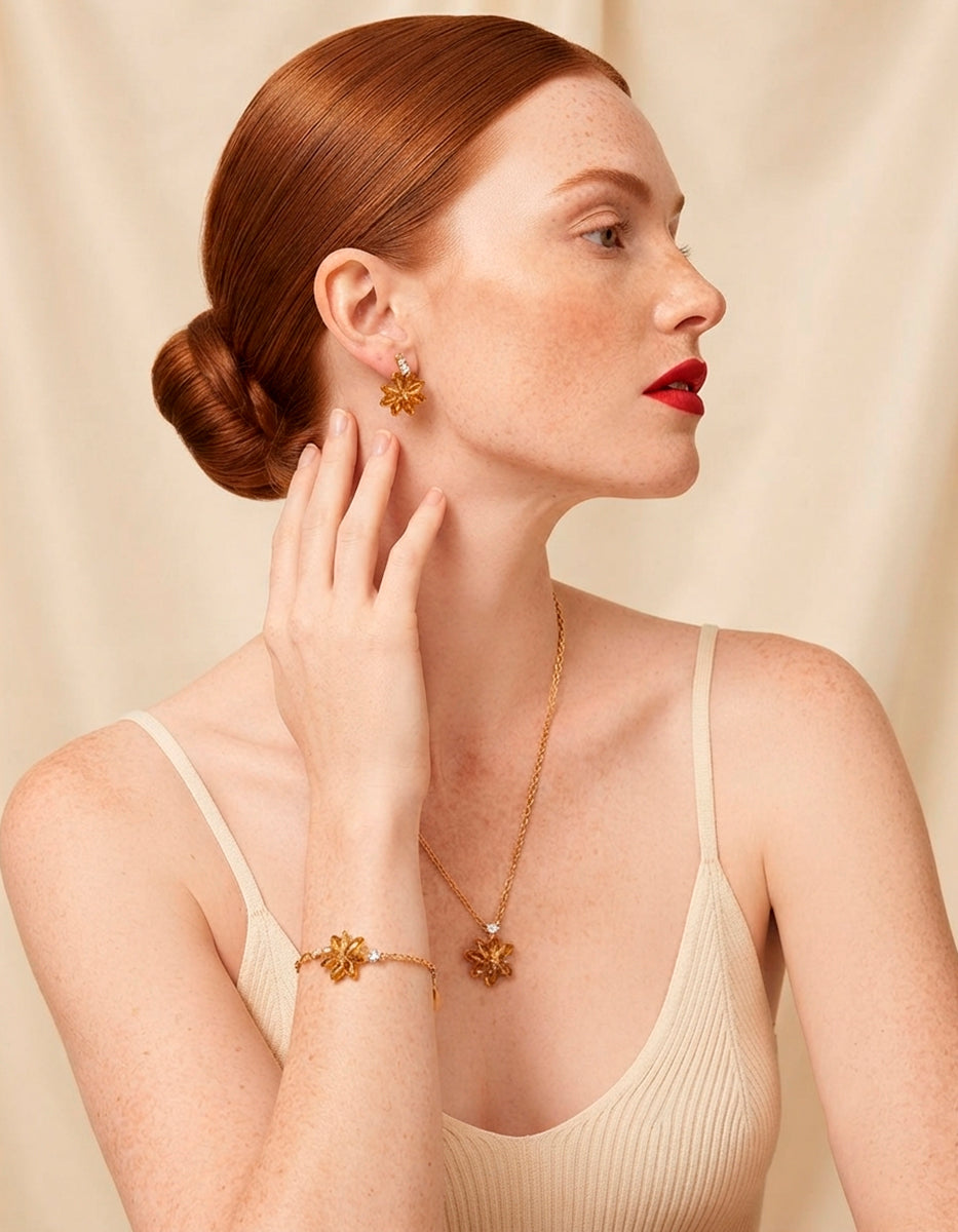 Collar, pulsera y aretes de flor