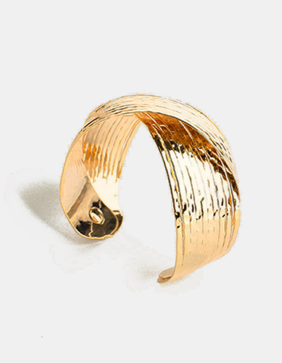 Brazalete cruzado martelinado Calcuta