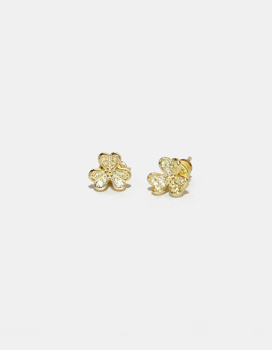 Set de Collar y Pendientes en Metales Nobles bañados en Oro de 18 Kilates con Topacios Blancos en forma de Trébol
