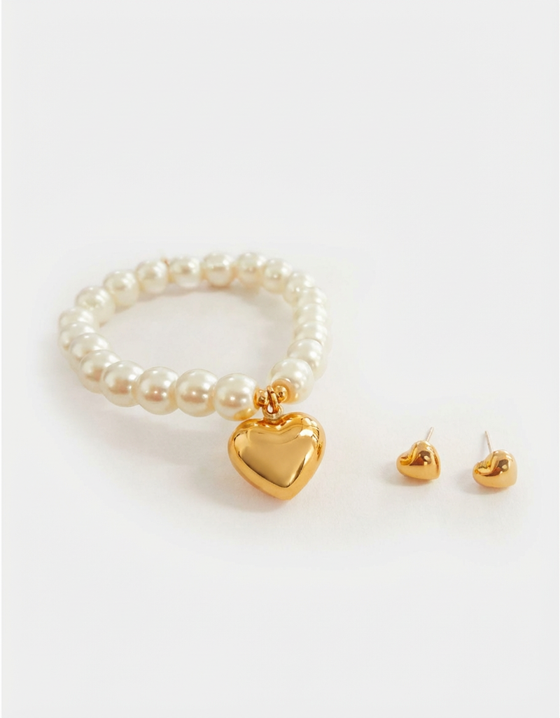 Pulsera de perlas mabe con corazón y broqueles con corazón
