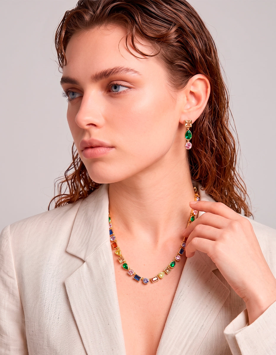 Set de Collar y Pendientes en Metales Nobles bañados en Oro de 18 Kilates con Gemas Multicolor