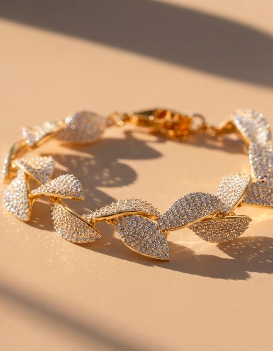 Pulsera elegante adornada con pavè de  circonitas blancas Puresa