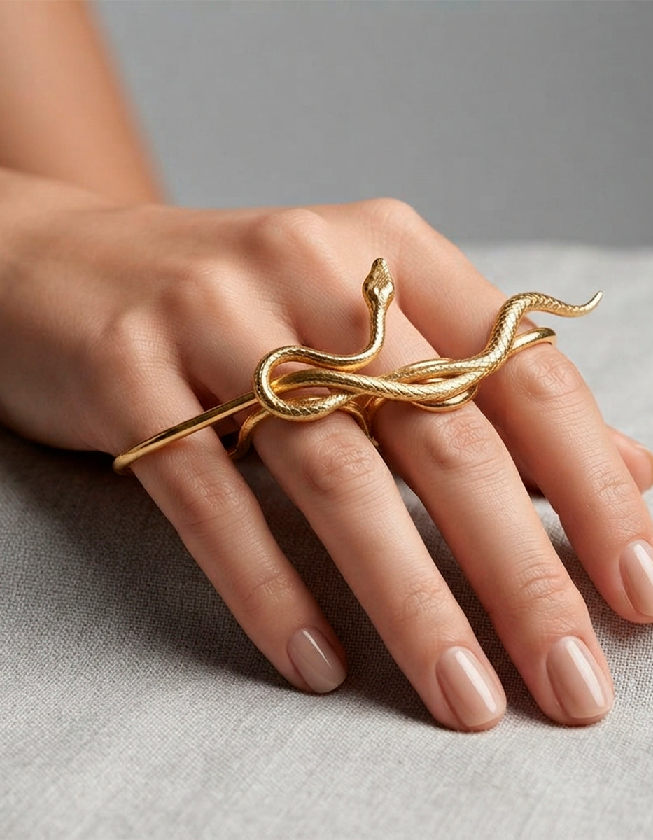 Anillo en forma de serpiente lisa Poison