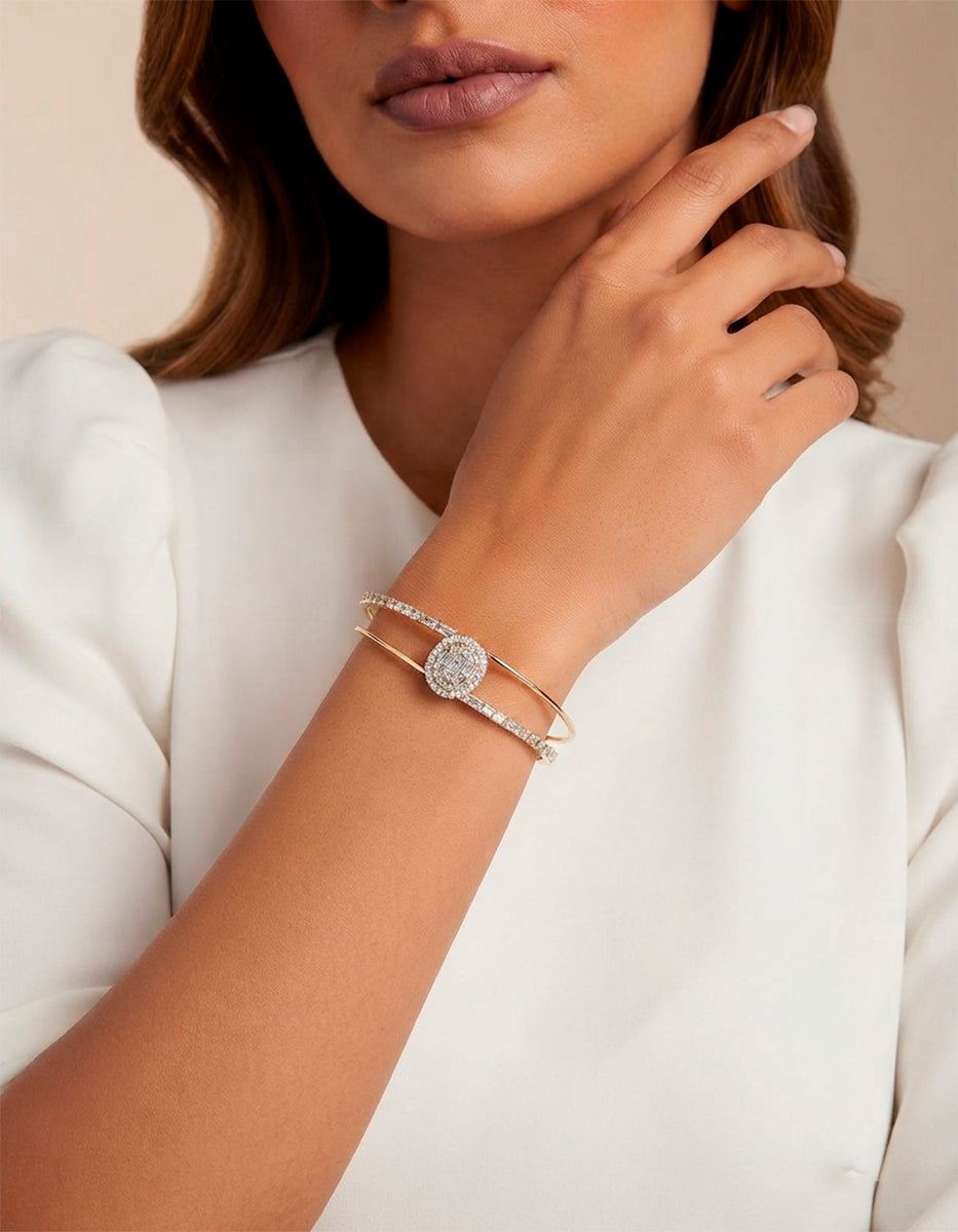 Brazalete con doble hilo rombo central y topacios blancos Festive Style
