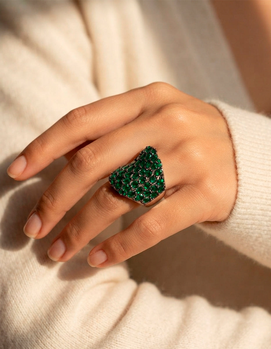 Anillo con esmeralda de bombay Luxury Color