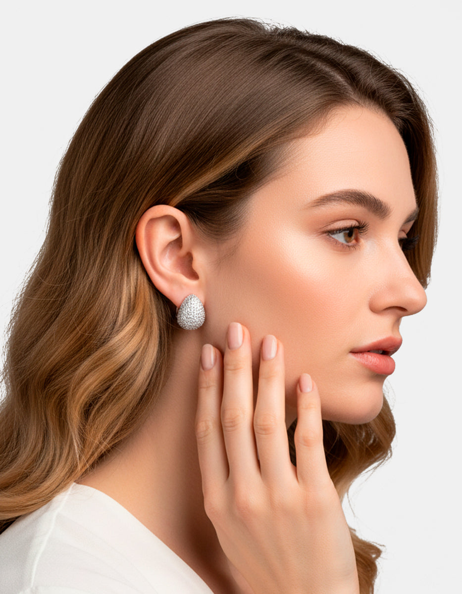 Pendientes clip en forma gota con topacios blancos Festive Style