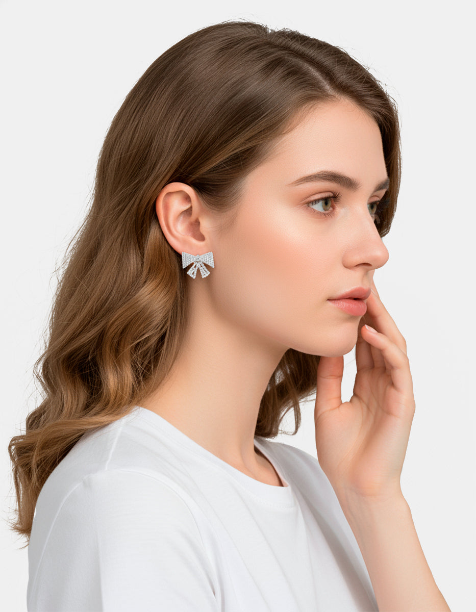 Pendientes en forma de moño con topacios blancos Festive Style