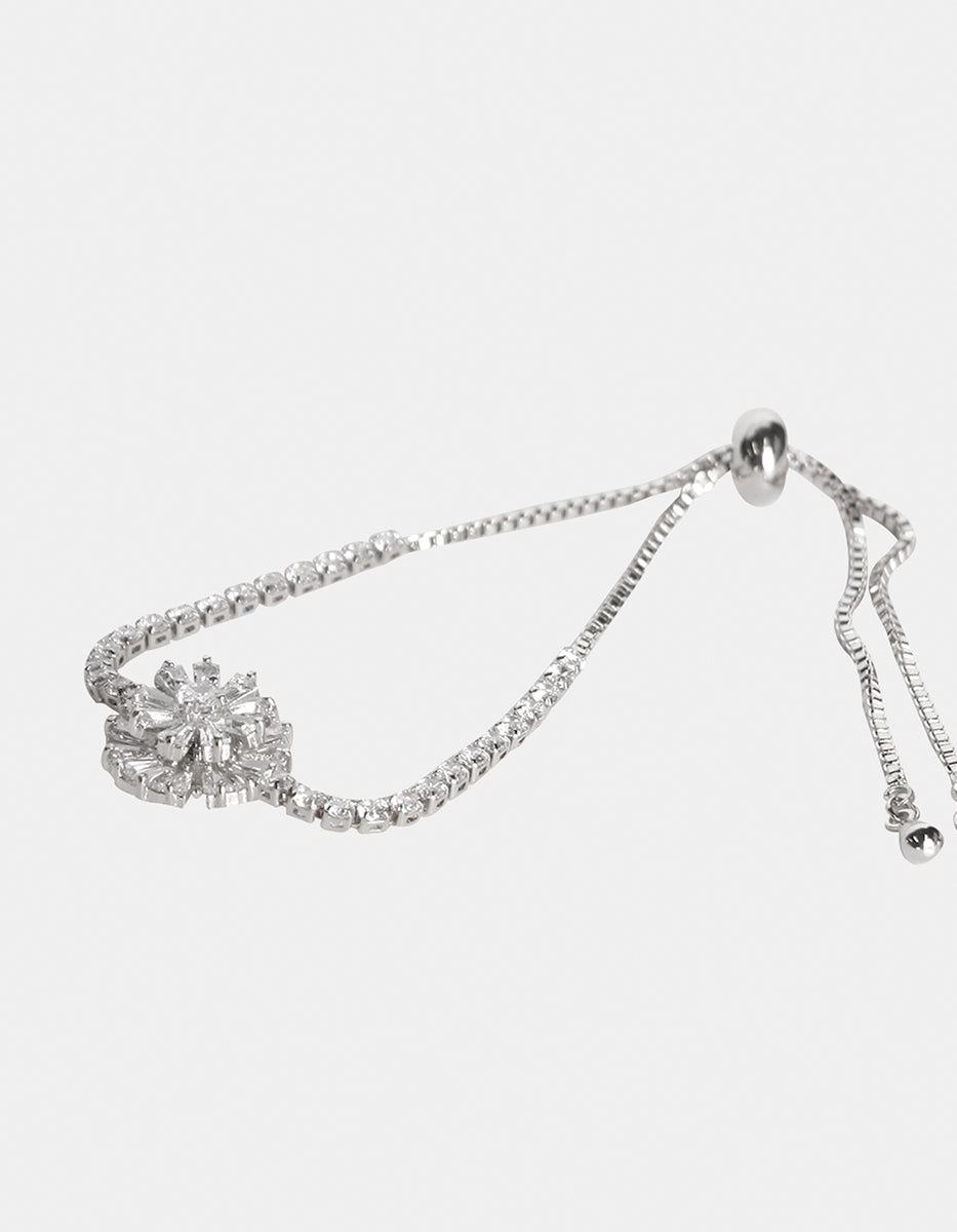 Pulsera ajustable con flor y topacios blancos Festive Style