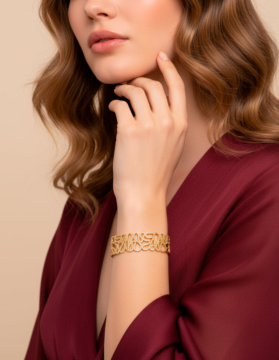 Brazalete delgado & 932 topacios blancos montados corte diamante Infinito Elite