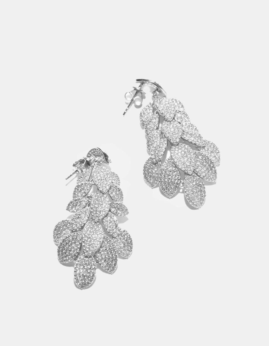 Pendientes  elegante adornada con Pavé de  circonitas blancas Puresa
