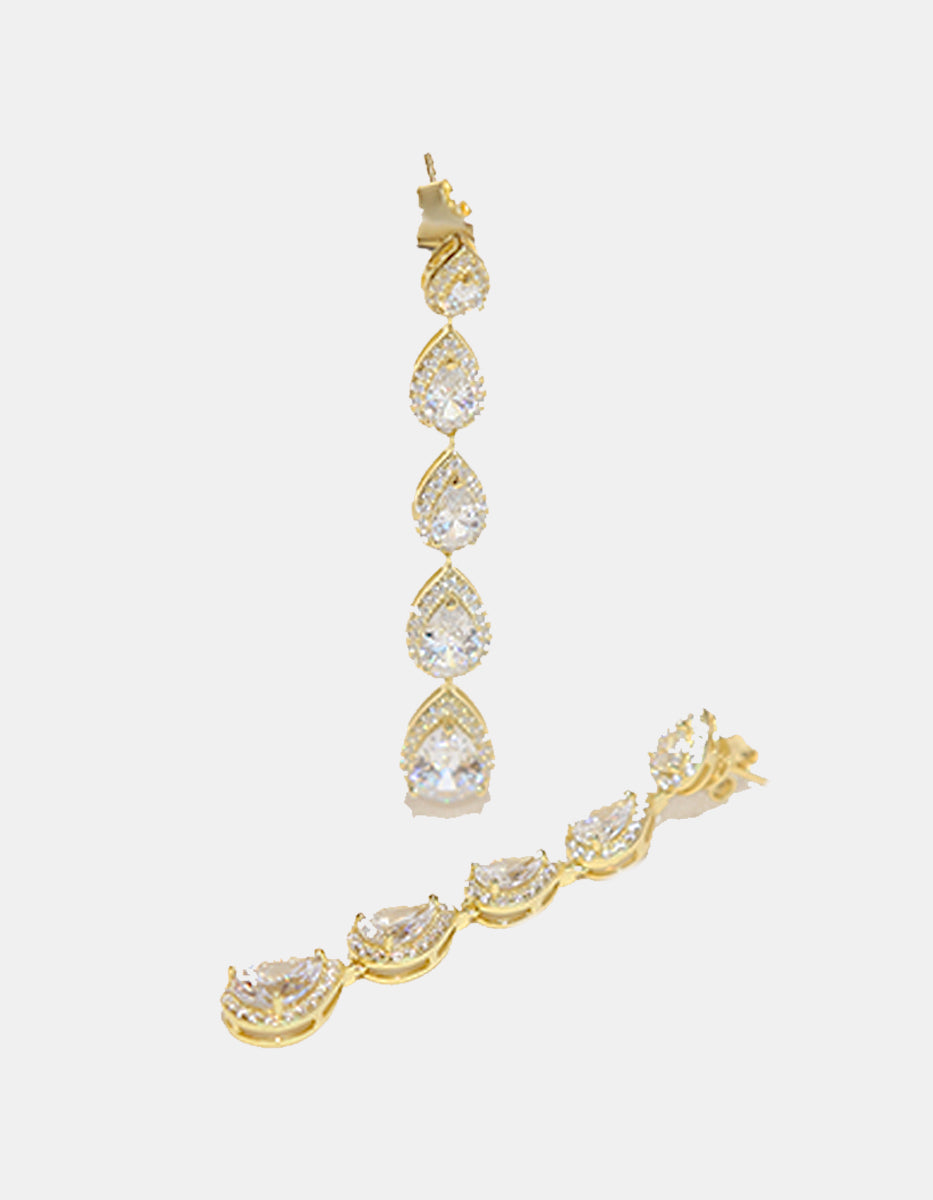 Pendientes elegantes adornados con pavè de  circonitas blancas Puresa