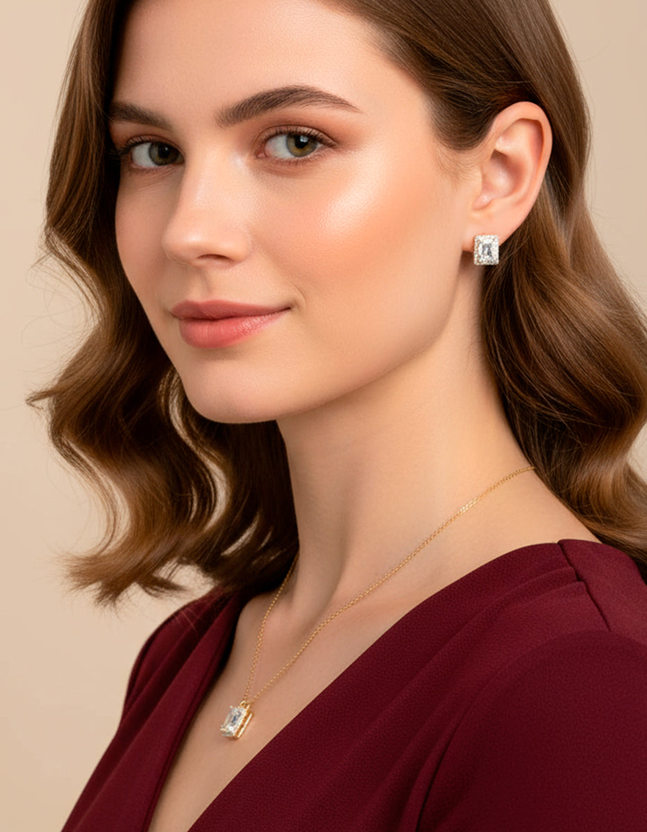 Set de Collar y Pendientes en Plata 925 bañados en Oro de 22 Kilates con Topacios Blancos