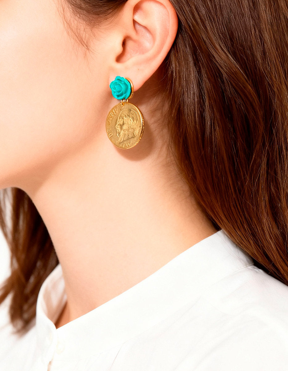 Pendientes con rosas verde turquesa y monedas auténticas Memorias